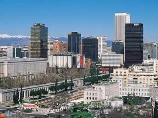 Las rentas y la contratación de oficinas en Madrid siguen cayendo en 2012