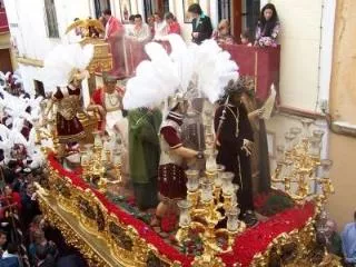 Hasta 12.000 euros por un balcón en la Semana Santa sevillana