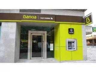Bankia vende a Prada el local más caro de España: 100.000 euros el metro cuadrado
