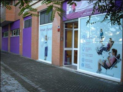 Curves abre su centro número 20 en Sevilla